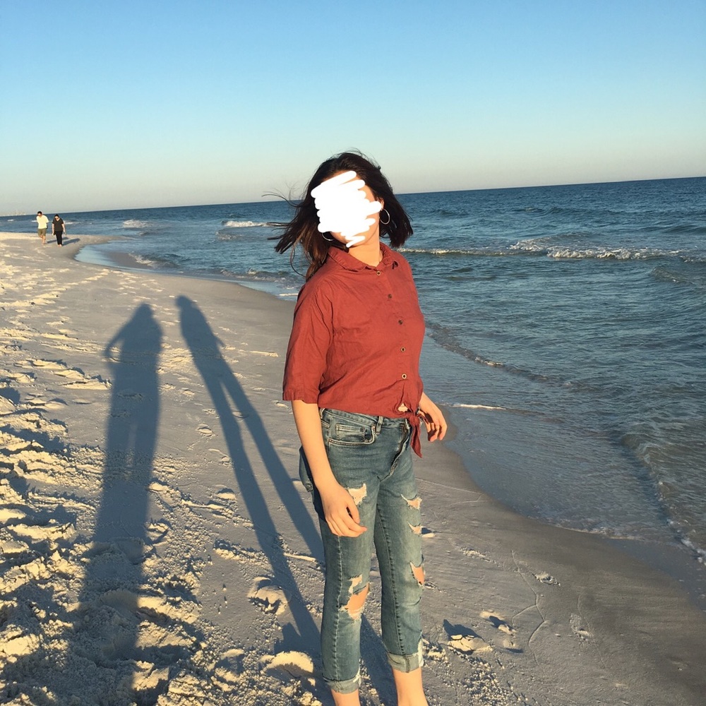 URBAN OUTFITTERS reddish brown knot top